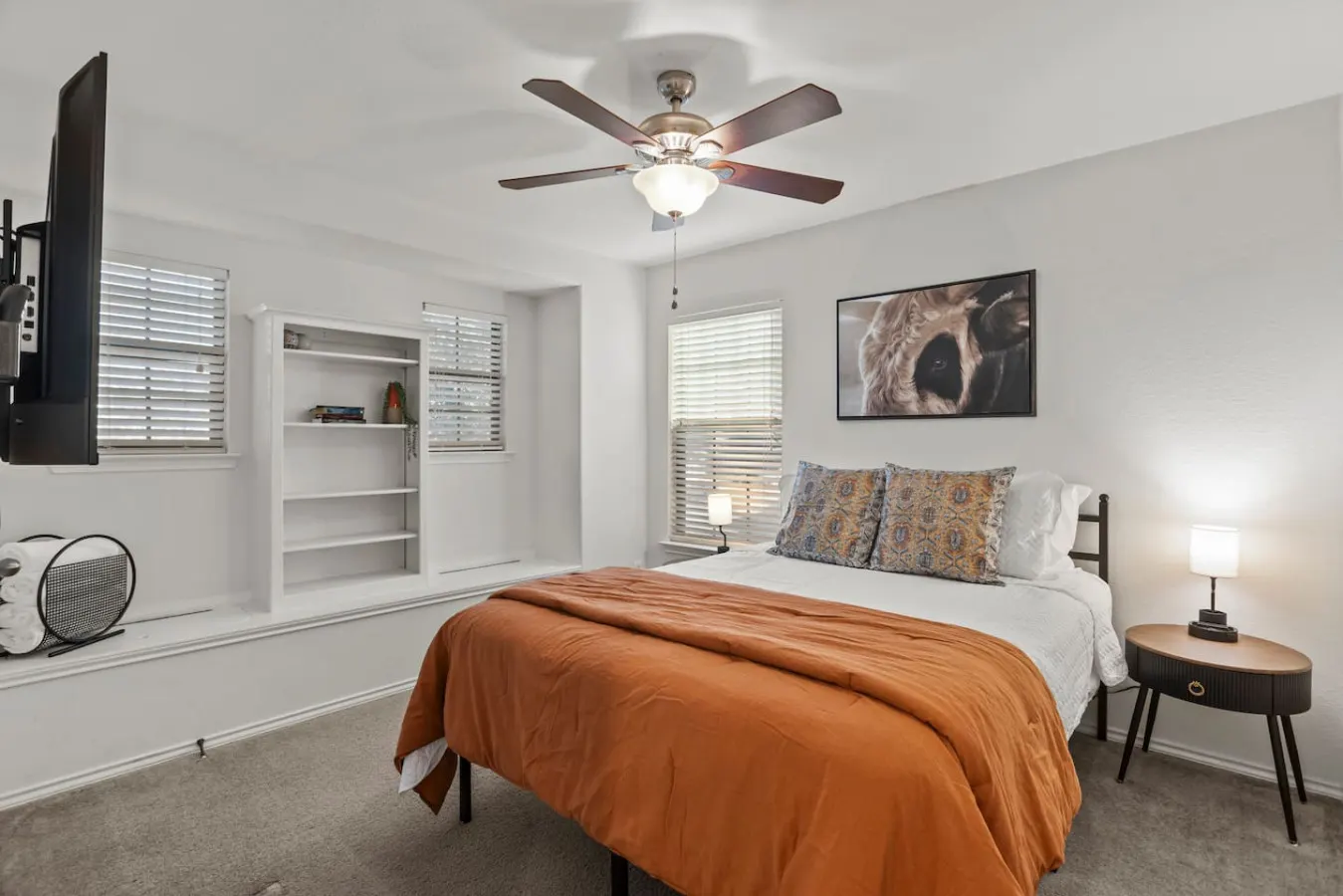 4 Queen Beds + Garage Parking in West Temple 12
