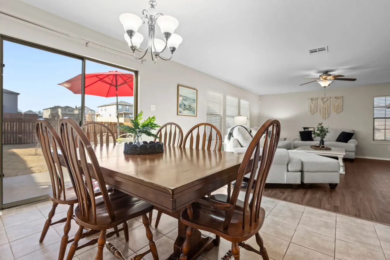 4 Queen Beds + Garage Parking in West Temple 5