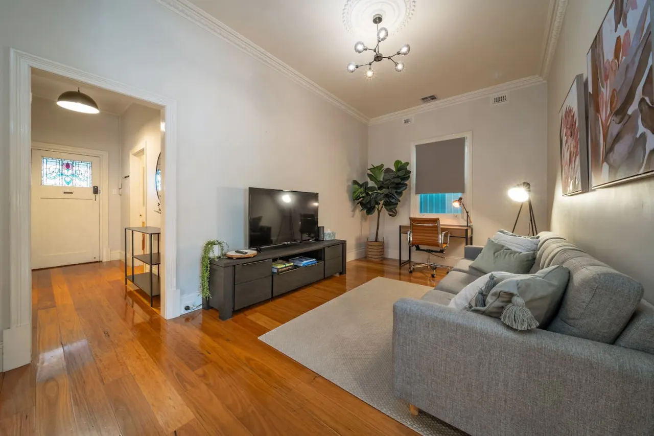 Coopers Cottage—Spacious Pool Escape + Studio 15