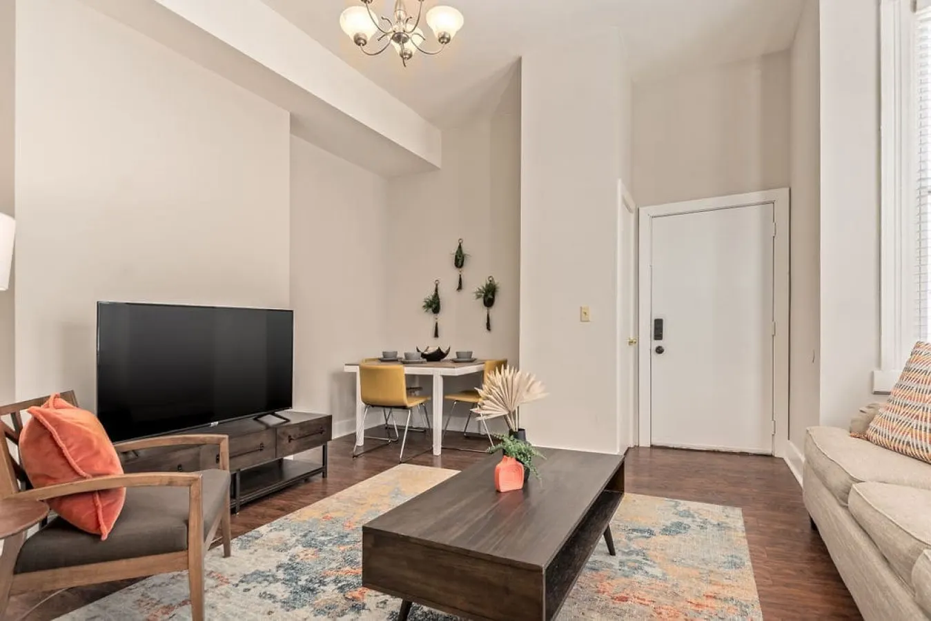 3-BR Soccer Stadium, Fast Drive to OTR & Downtown 9