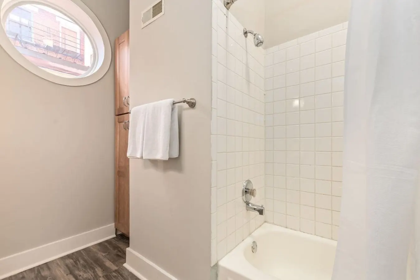 3-BR Soccer Stadium, Fast Drive to OTR & Downtown 16