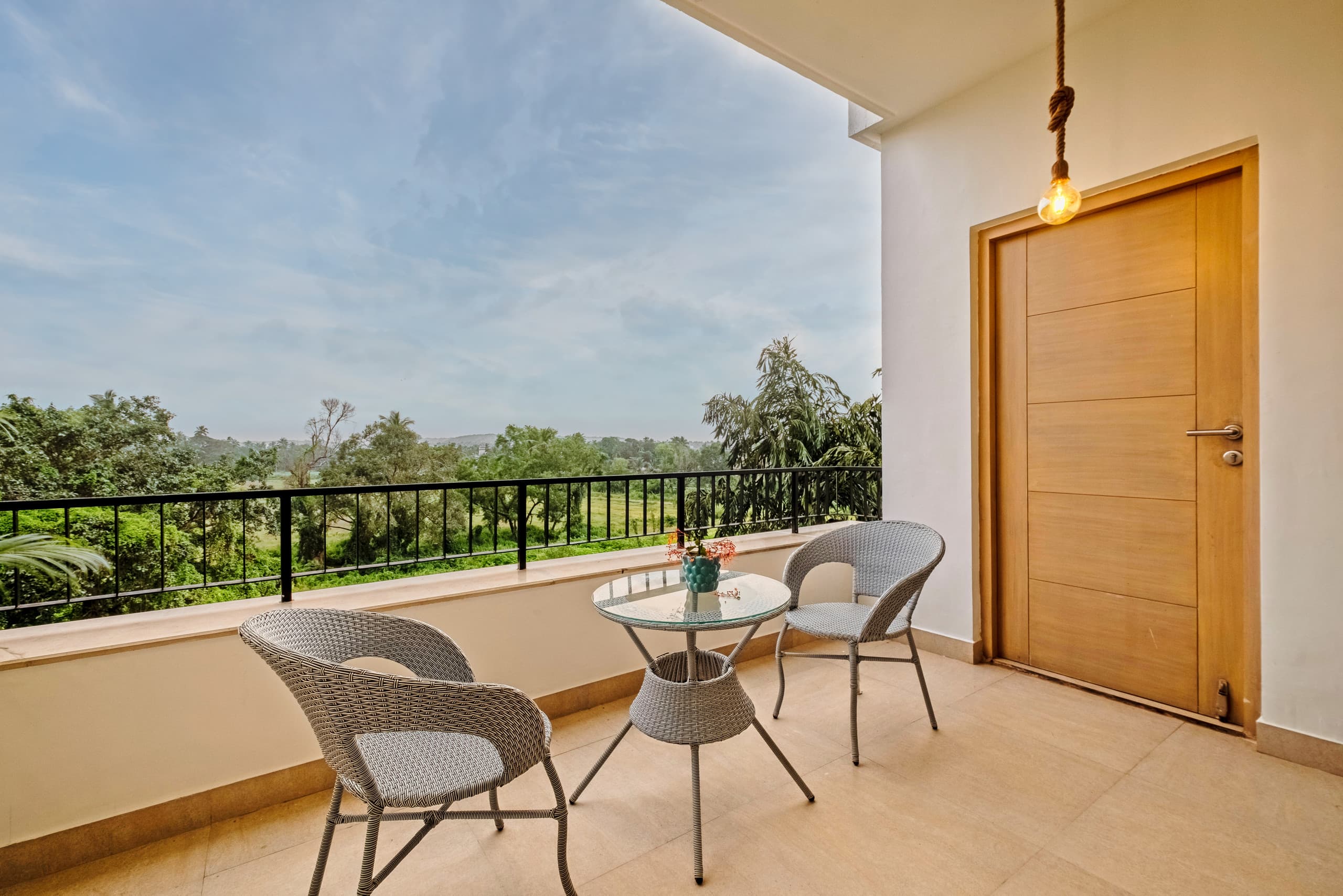 2 BHK Tranquil Bluetique Apartment, Candolim — photo 5