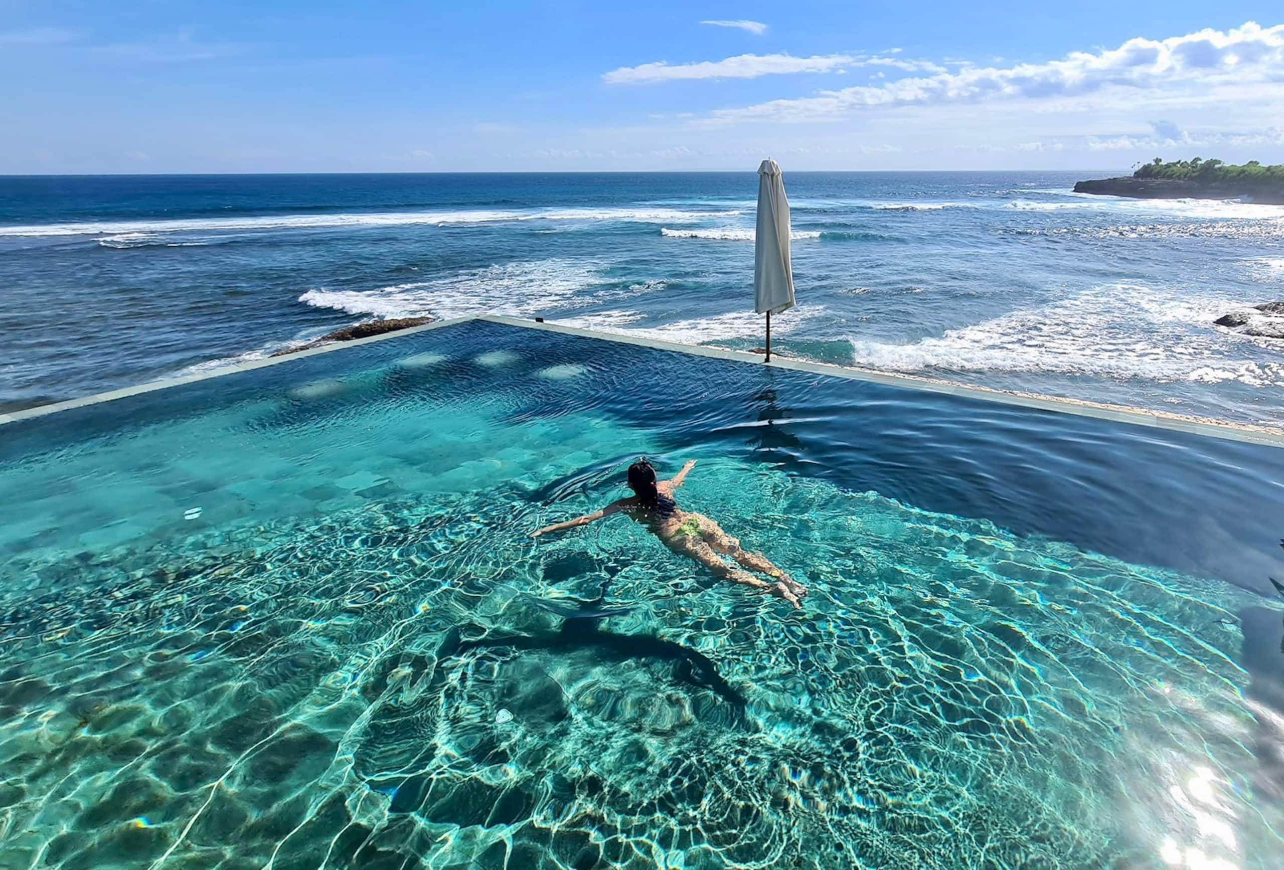 VILLA BAHAGIA- LUXURY OCEANFRONT PRIVATE 4BR VILLA 6
