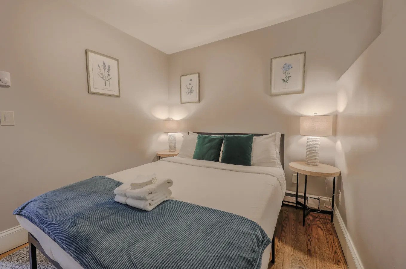 Perfect Traveling Nurse Housing - Theatre District 11