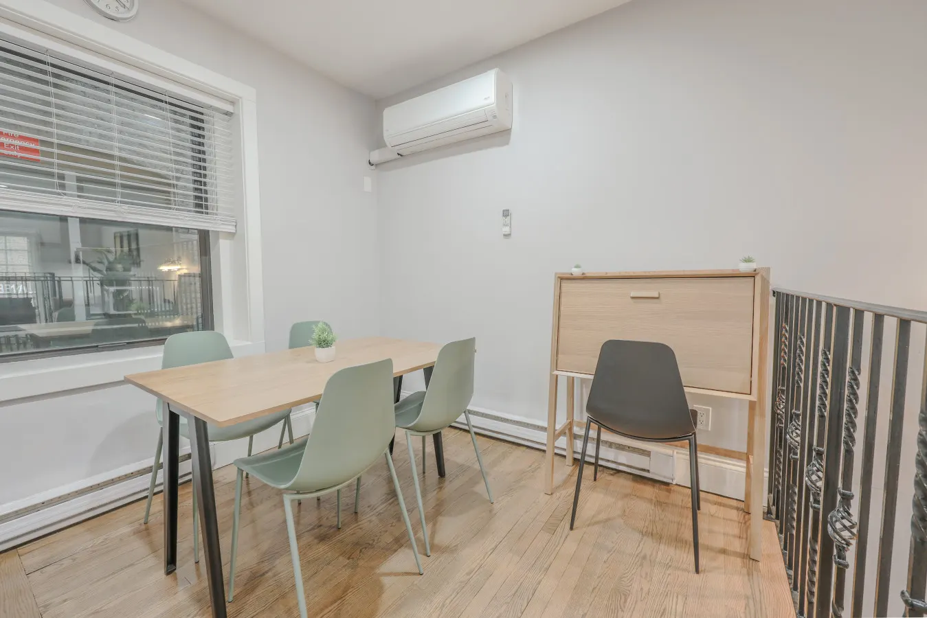 Perfect Traveling Nurse Housing - Theatre District 7