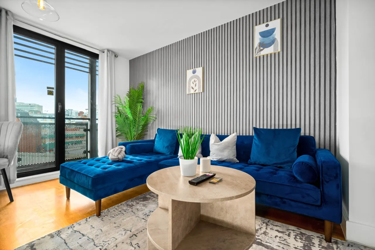 Stylish Chinatown Apartment - Balcony - Parking 6