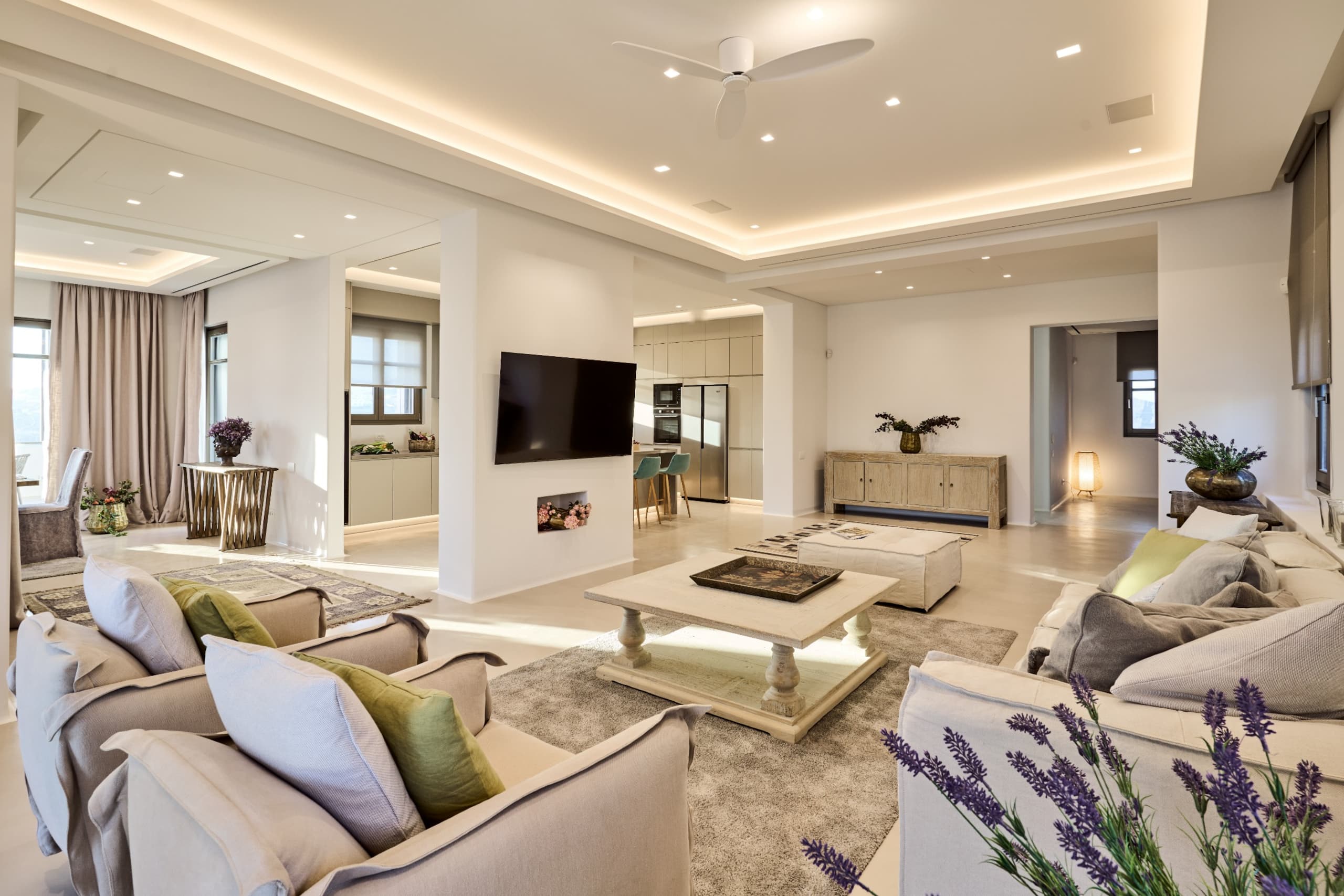 Luxury Villa Sapphire | 8' to Town |near CavoTagoo 9