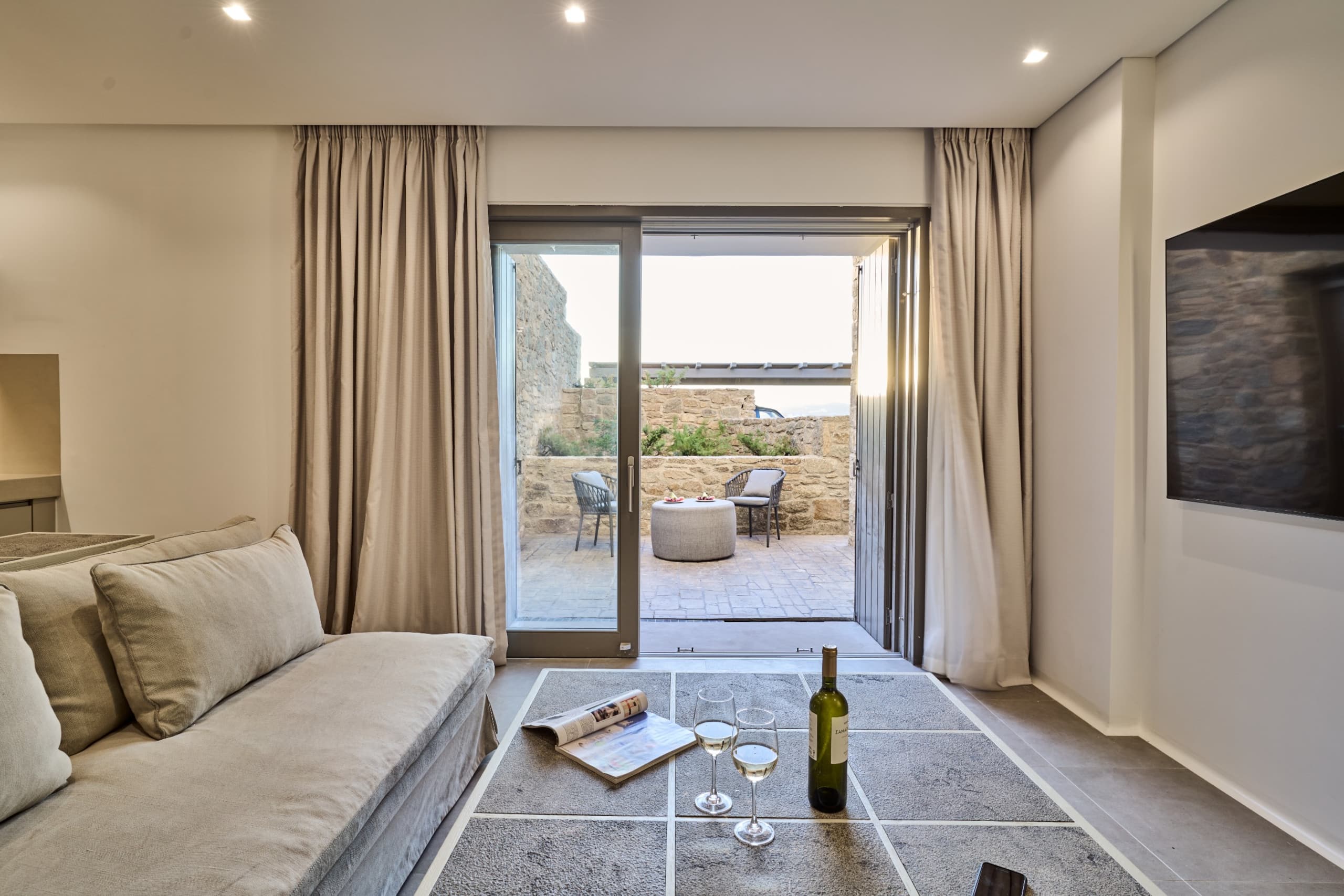 Luxury Villa Sapphire | 8' to Town |near CavoTagoo 37