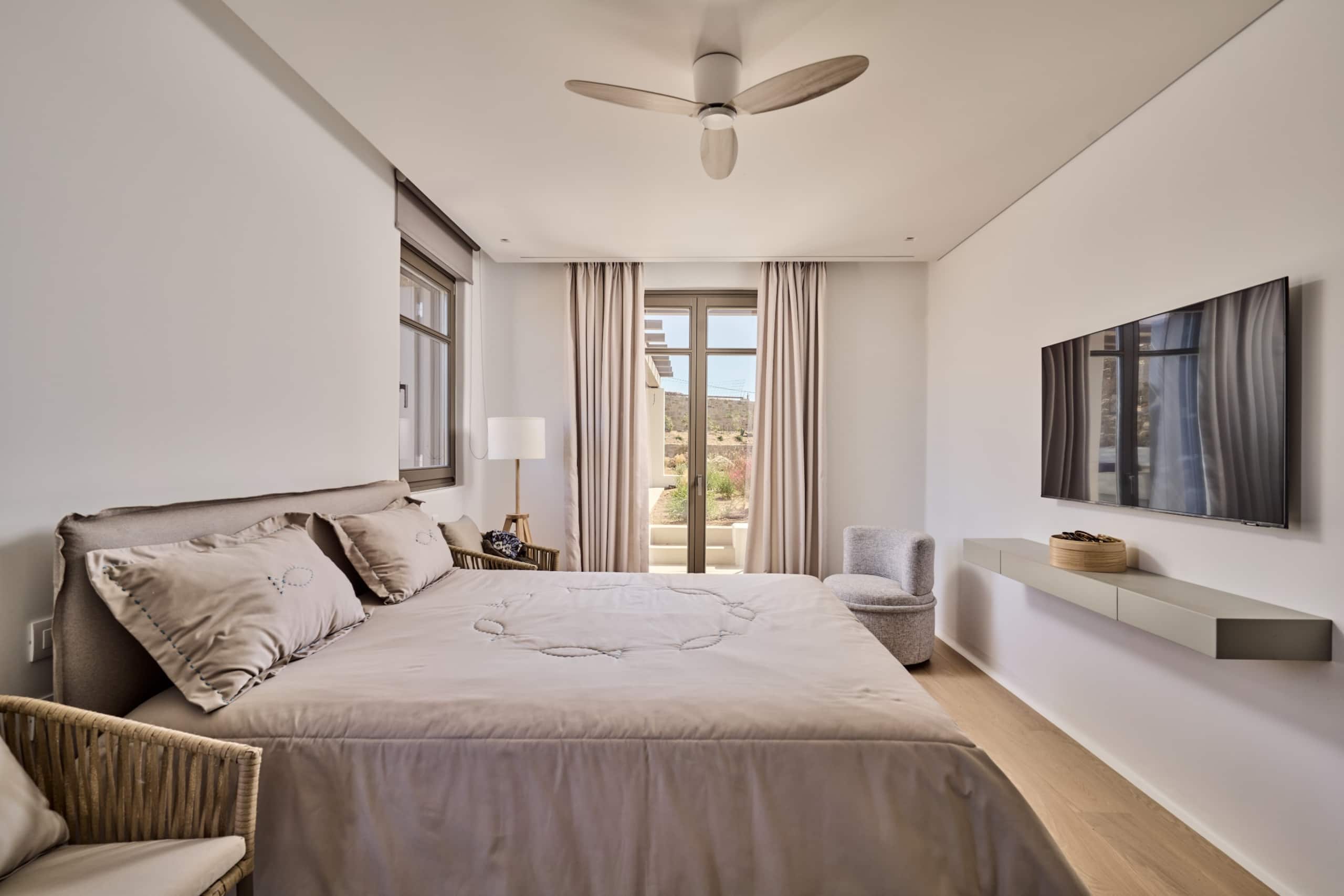 Luxury Villa Sapphire | 8' to Town |near CavoTagoo 32
