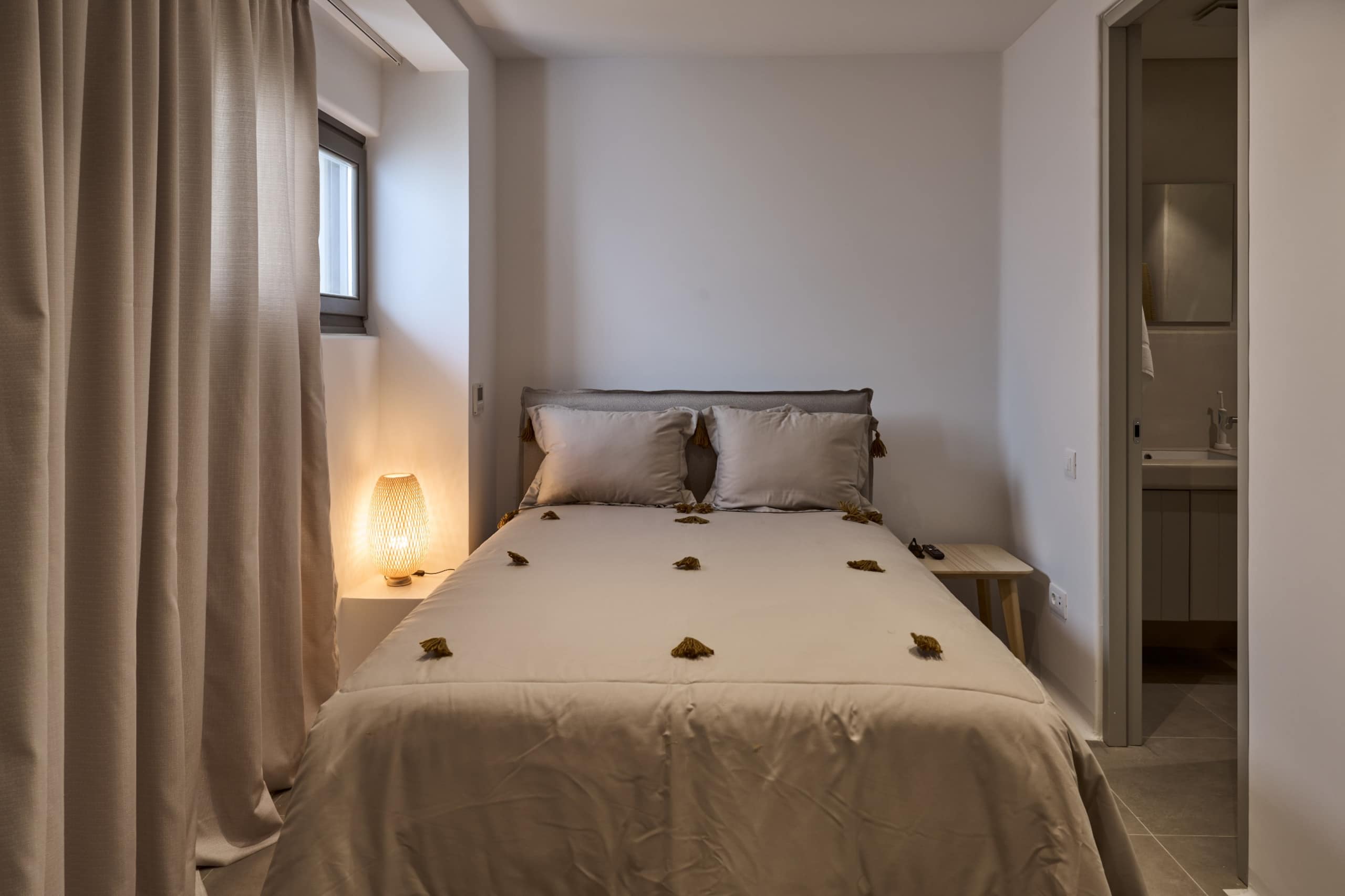 Luxury Villa Sapphire | 8' to Town |near CavoTagoo 38