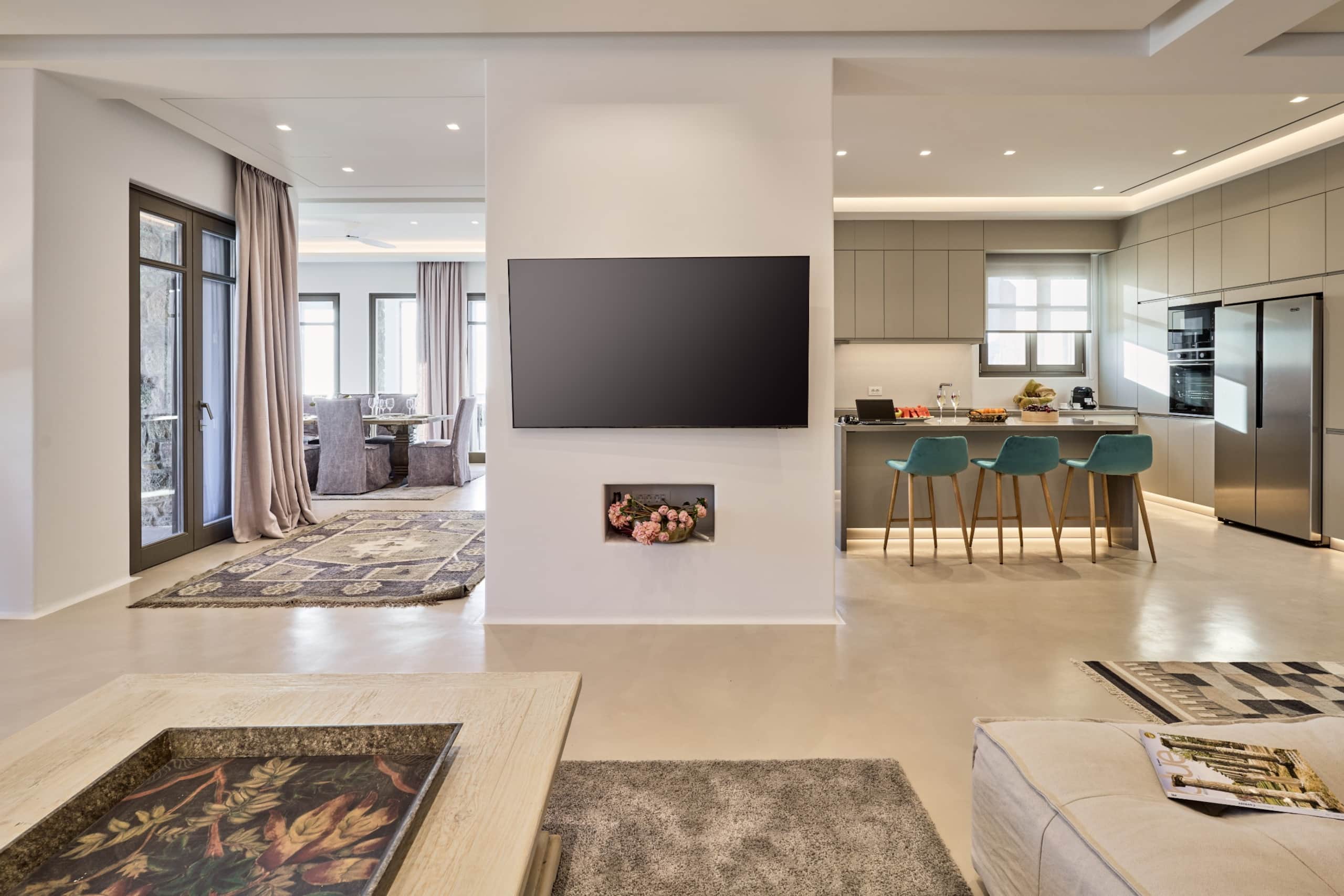 Luxury Villa Sapphire | 8' to Town |near CavoTagoo 8