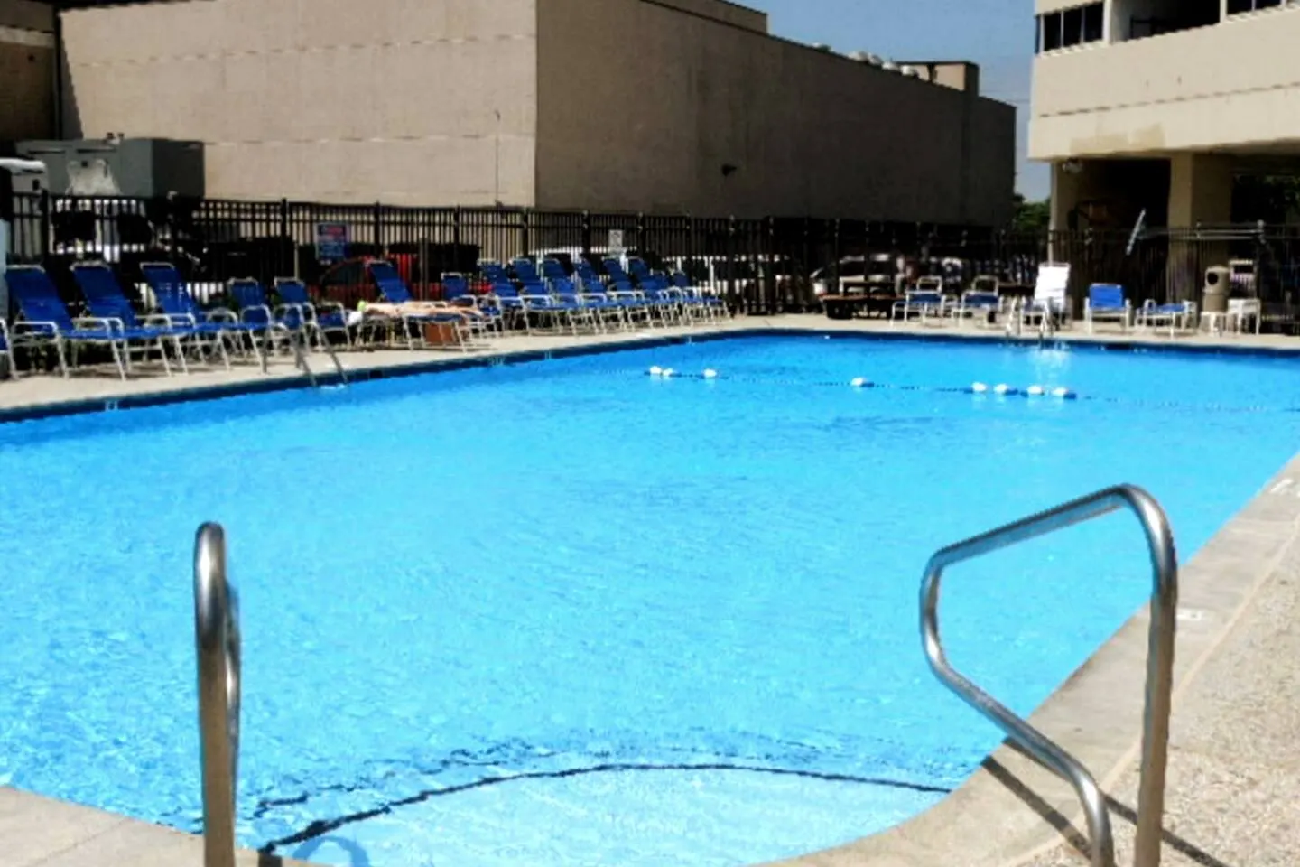 Enjoy the Beachlife!! —>2Bed & 2Bath Condo 17