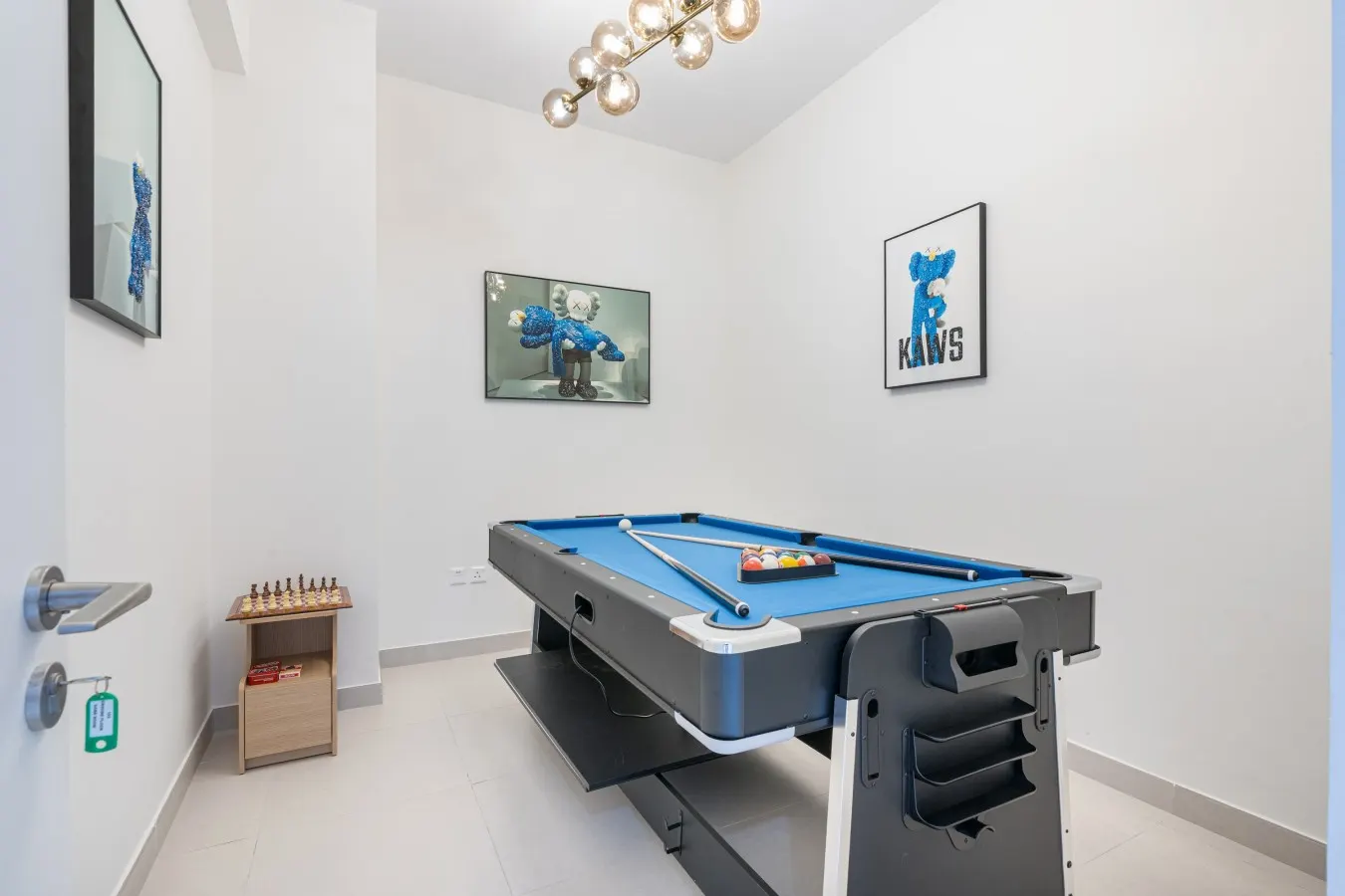 Luxe 6BR Semi-Detached Villa Steps from the Lagoon 12