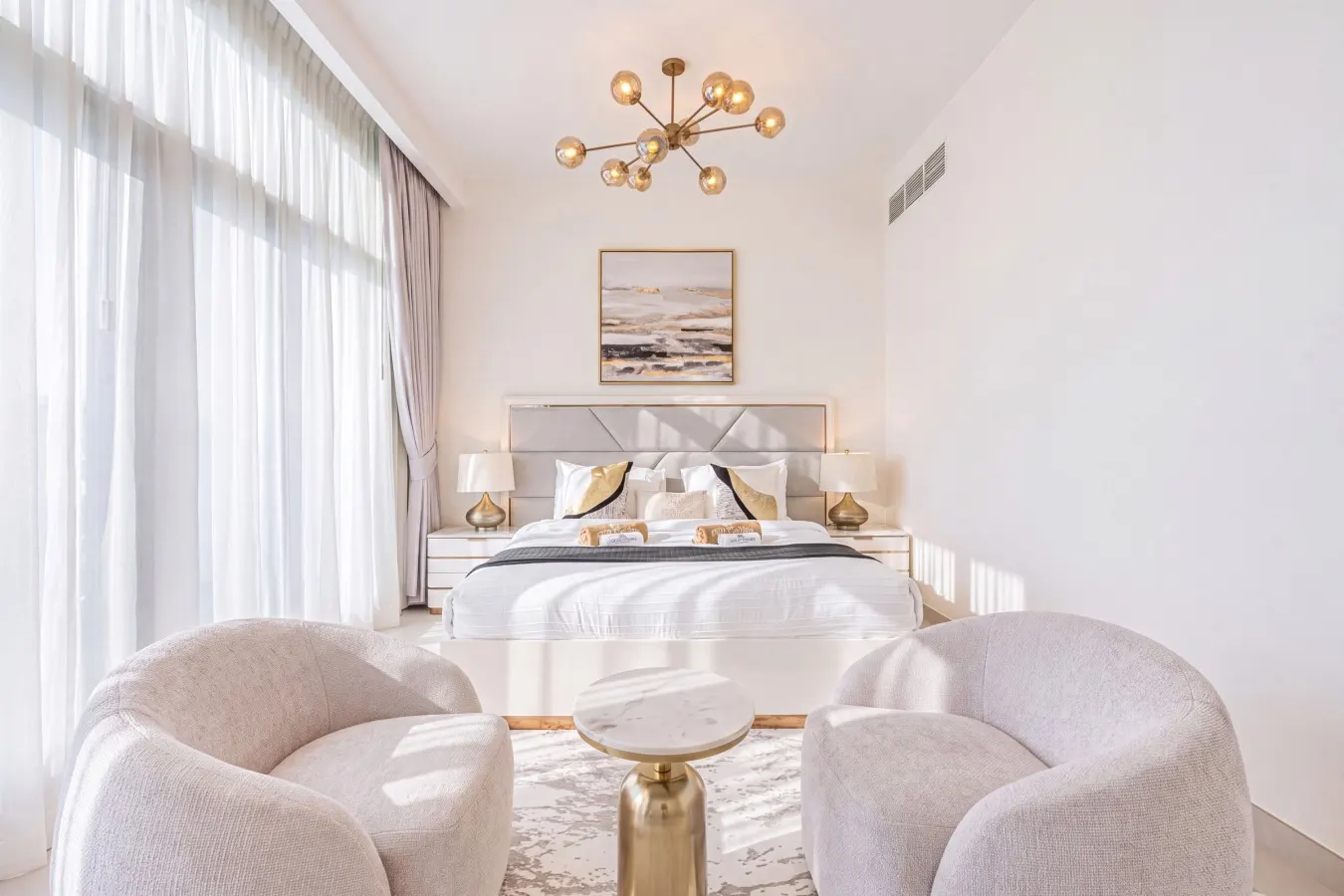 Luxe 6BR Semi-Detached Villa Steps from the Lagoon 4