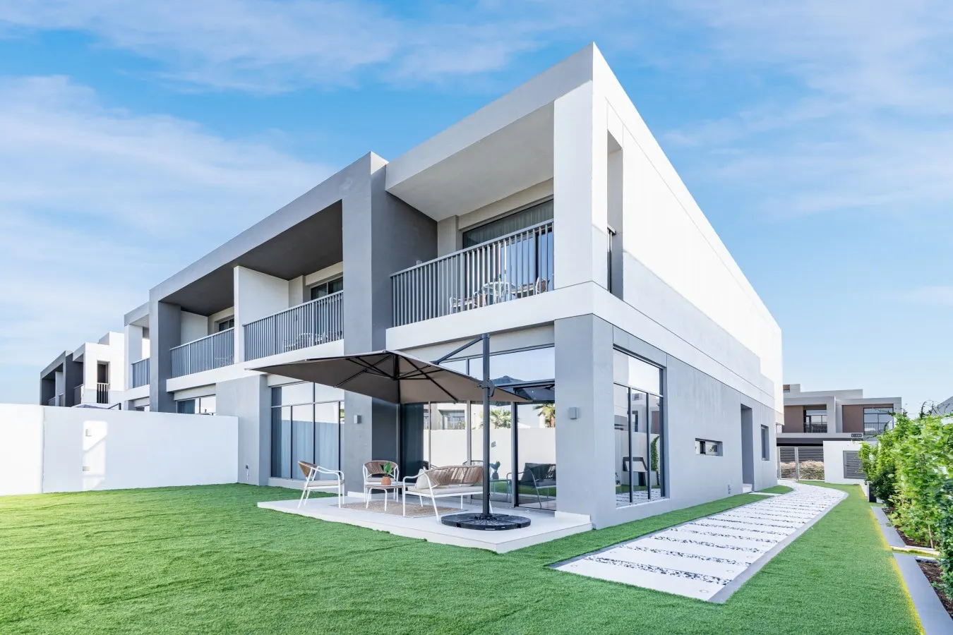 Luxe 6BR Semi-Detached Villa Steps from the Lagoon 6