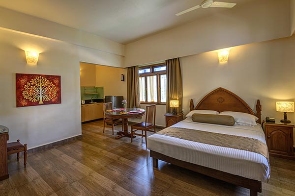 Modern Luxury Apartment Karma Royal Palms 6