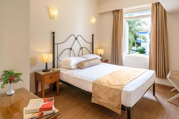 Modern Luxury Apartment Karma Royal Palms 8