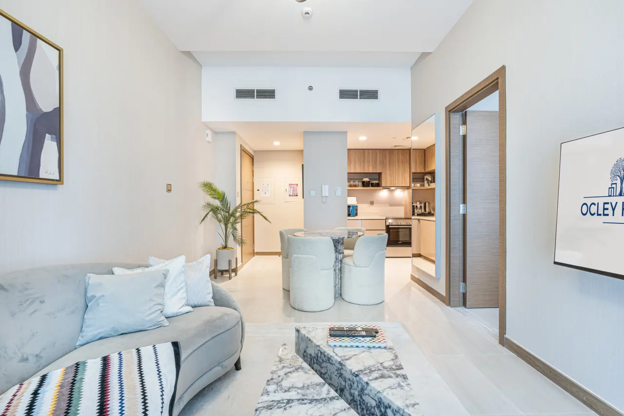 Elegantly Furnished Missoni Home w/ Canal Views 8