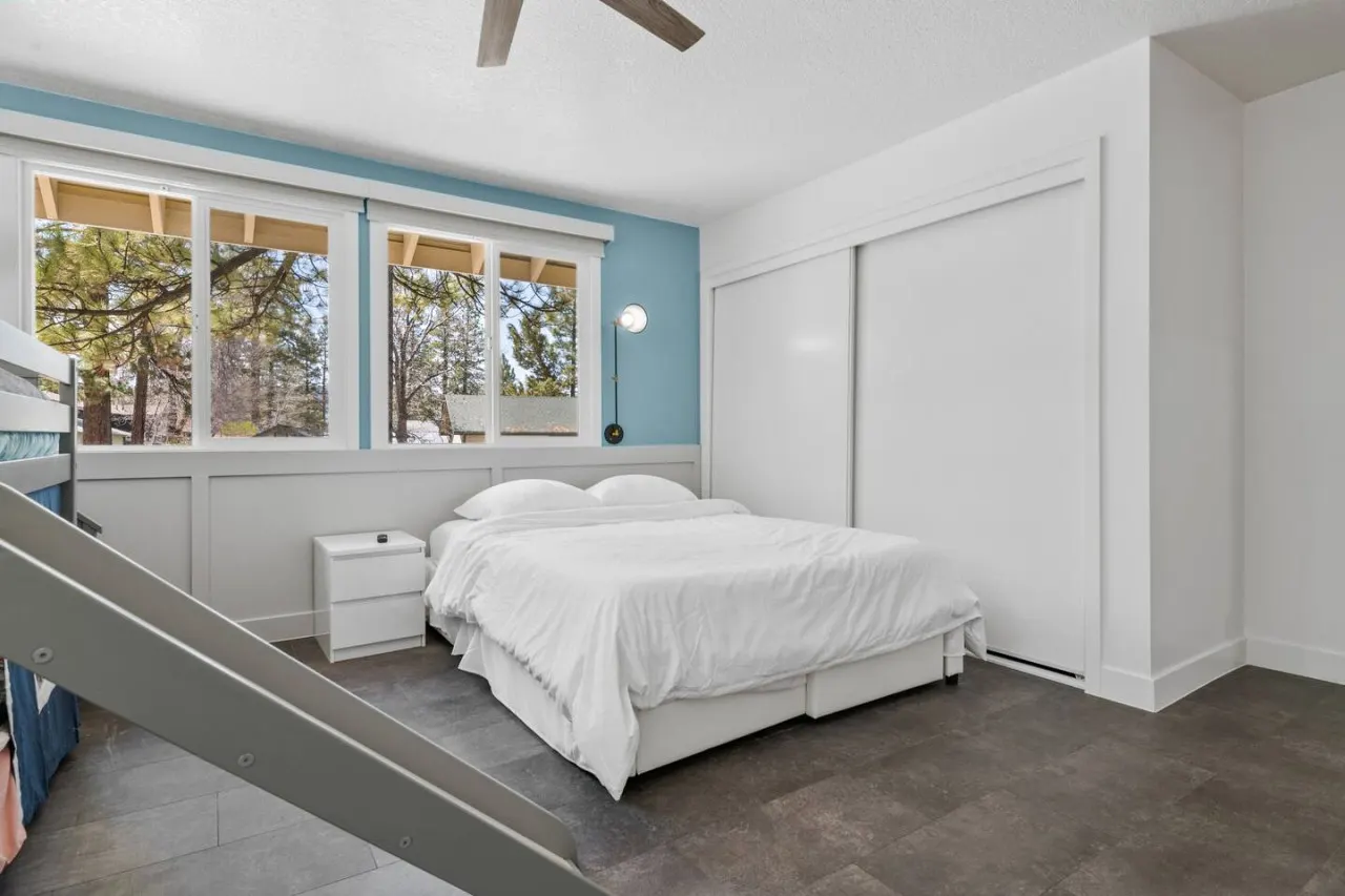 Winter Wonderland Updated 5bd, air hockey, games 14
