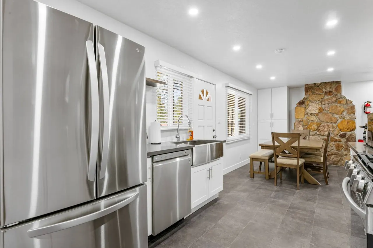 Winter Wonderland Updated 5bd, air hockey, games 8