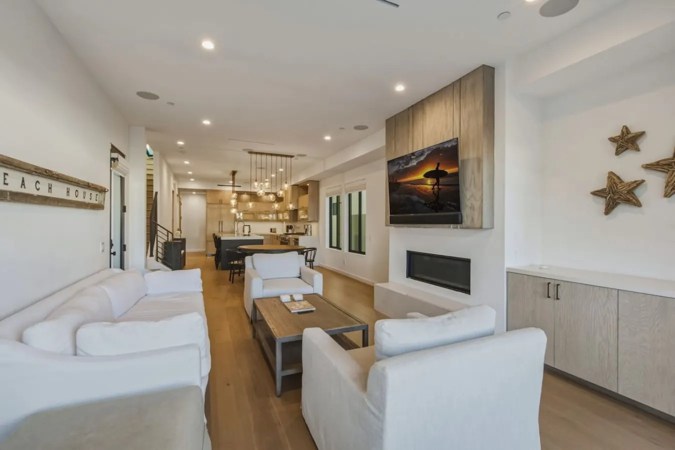 Luxury Home On 7th - Patio, Deck, Fire Pit — photo 3
