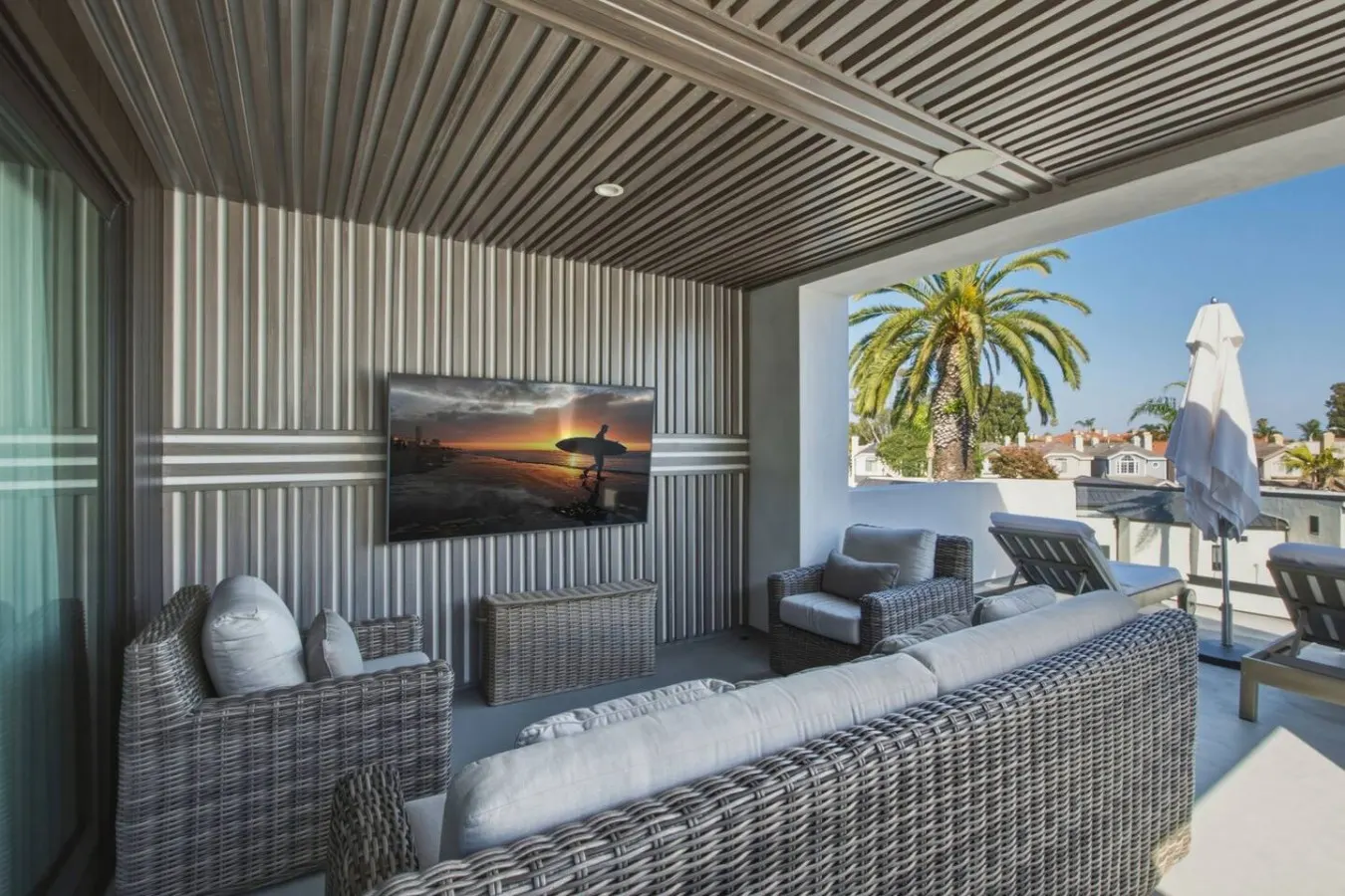 Luxury Home On 7th - Patio, Deck, Fire Pit — photo 5