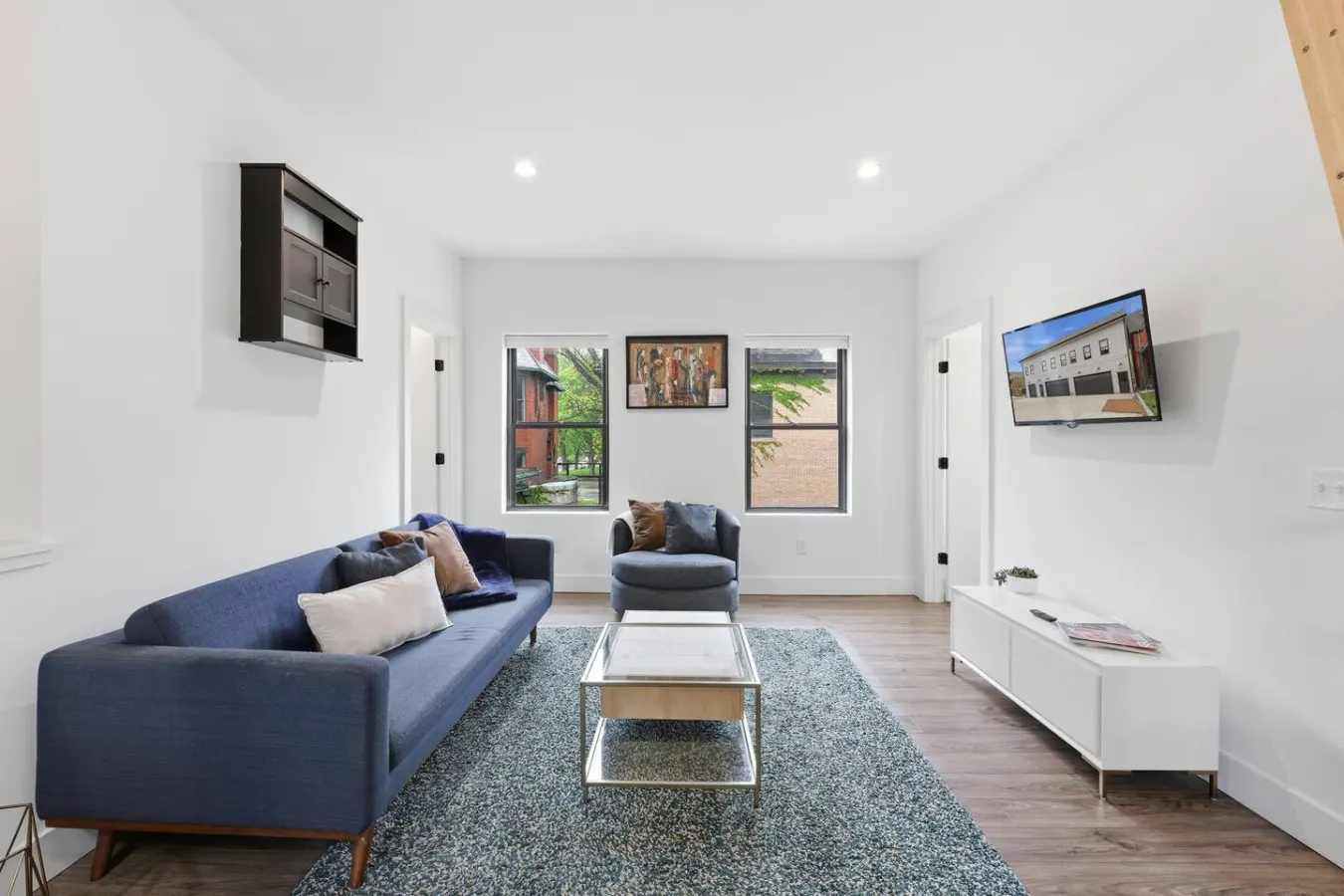 Modern Executive Loft Work-Ready Mezzanine 4