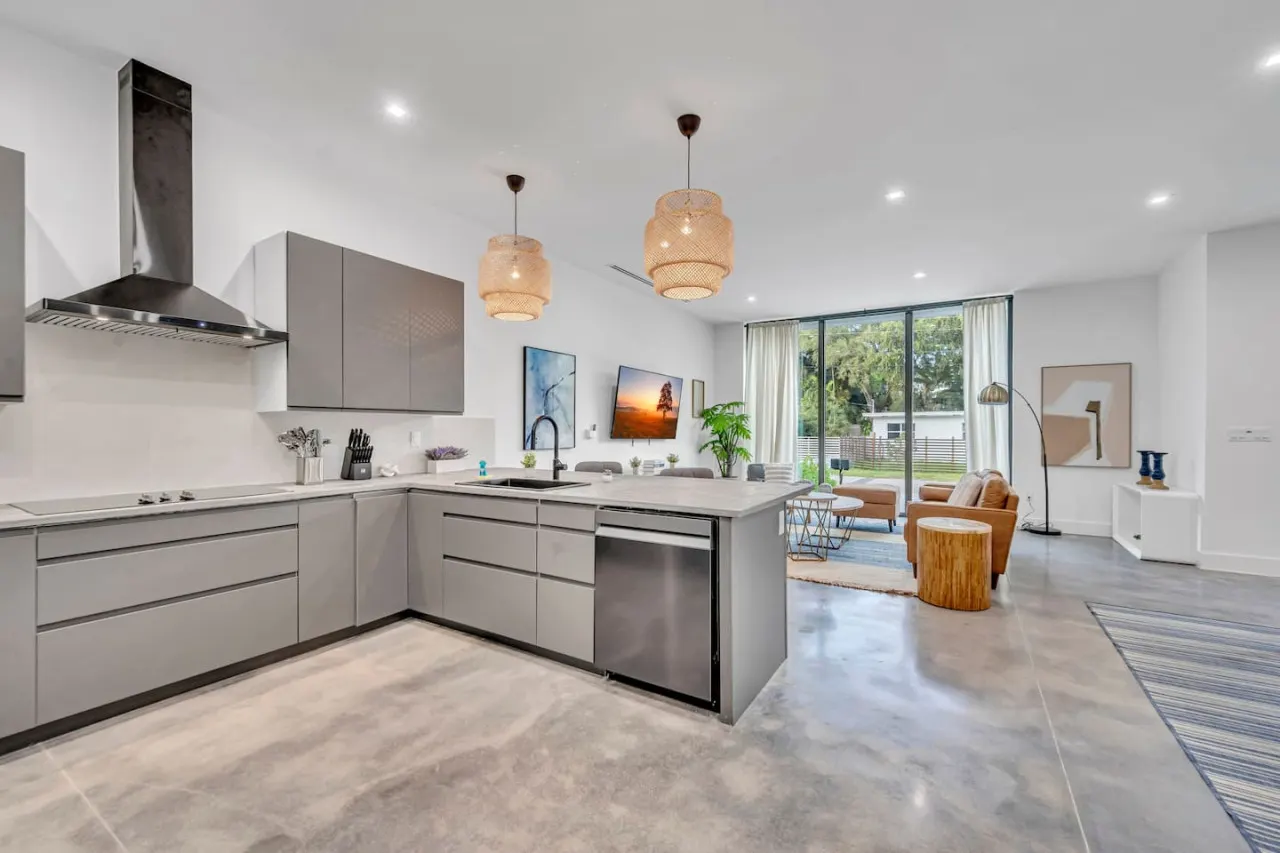 Stunning Tropical Pool House North Miami -New Unit 10
