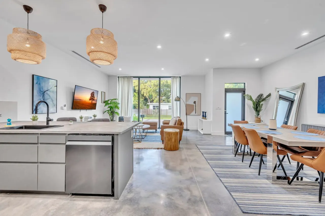 Stunning Tropical Pool House North Miami -New Unit 14