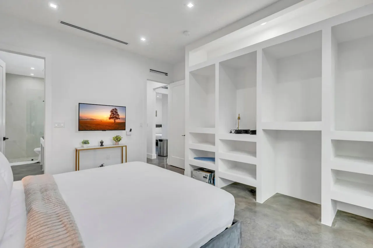 Stunning Tropical Pool House North Miami -New Unit 17