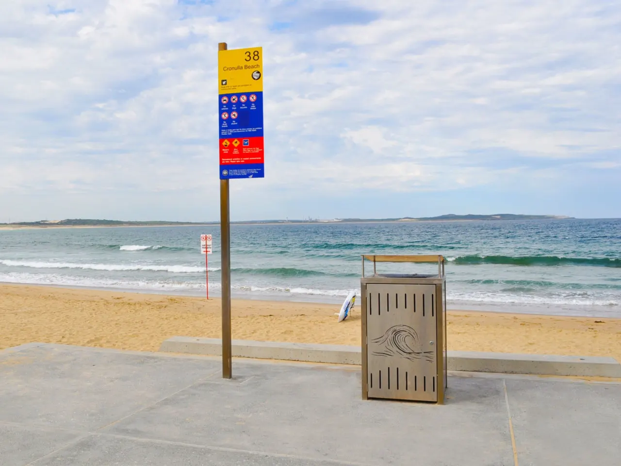 Airy Cronulla beach escape 2 bed 18