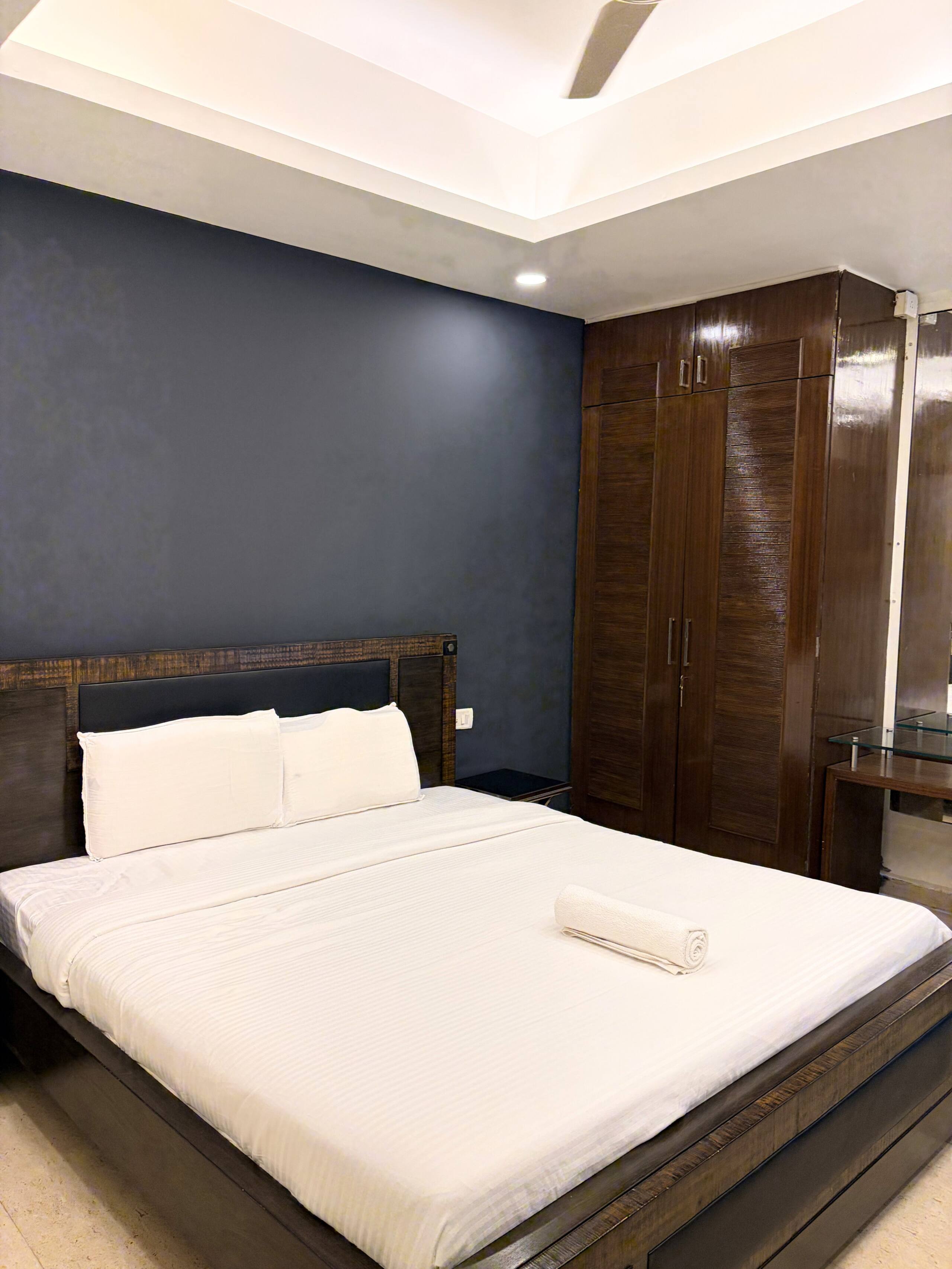Elite 3BHK Getaway – Dona Paula 12