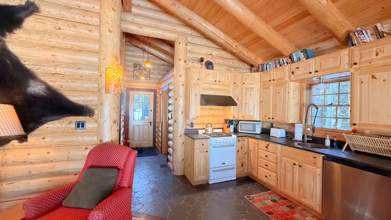 Fisherman's Cabin 12
