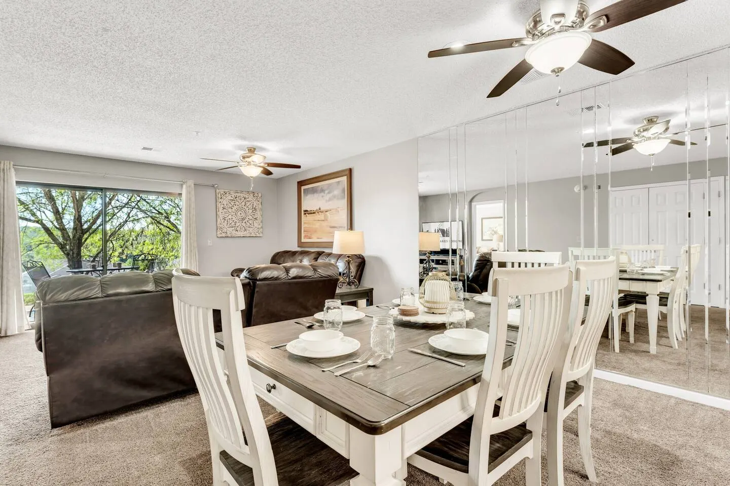 2 Luxe Condos Sleeps 16 Pools Heart of Branson 11