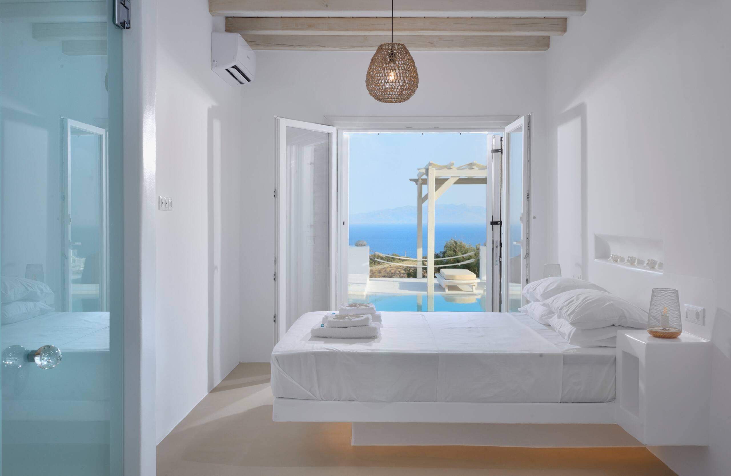 Lia Villas Mykonos | Private Pool | Night Security 12