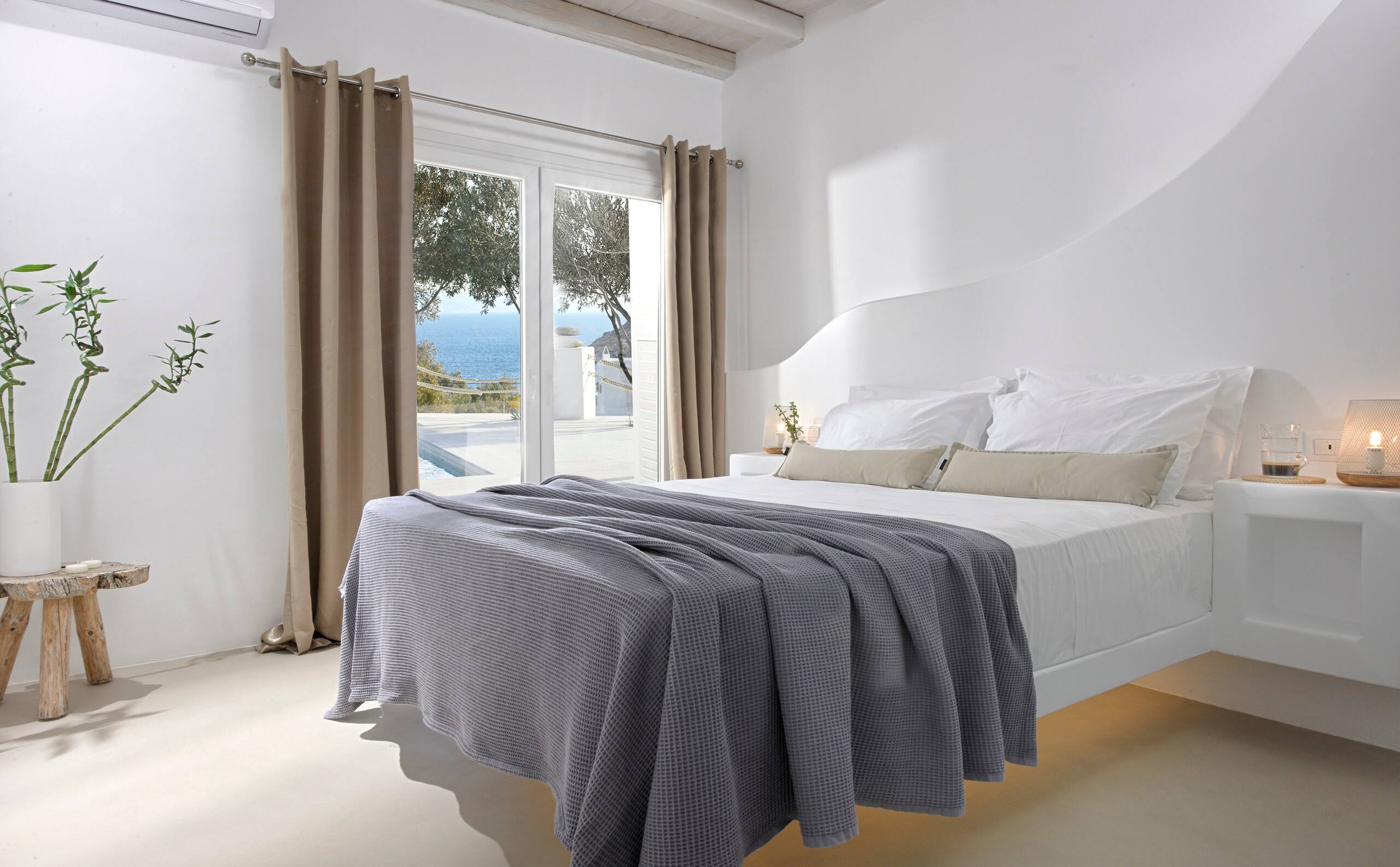 Lia Villas Mykonos | Private Pool | Night Security 14