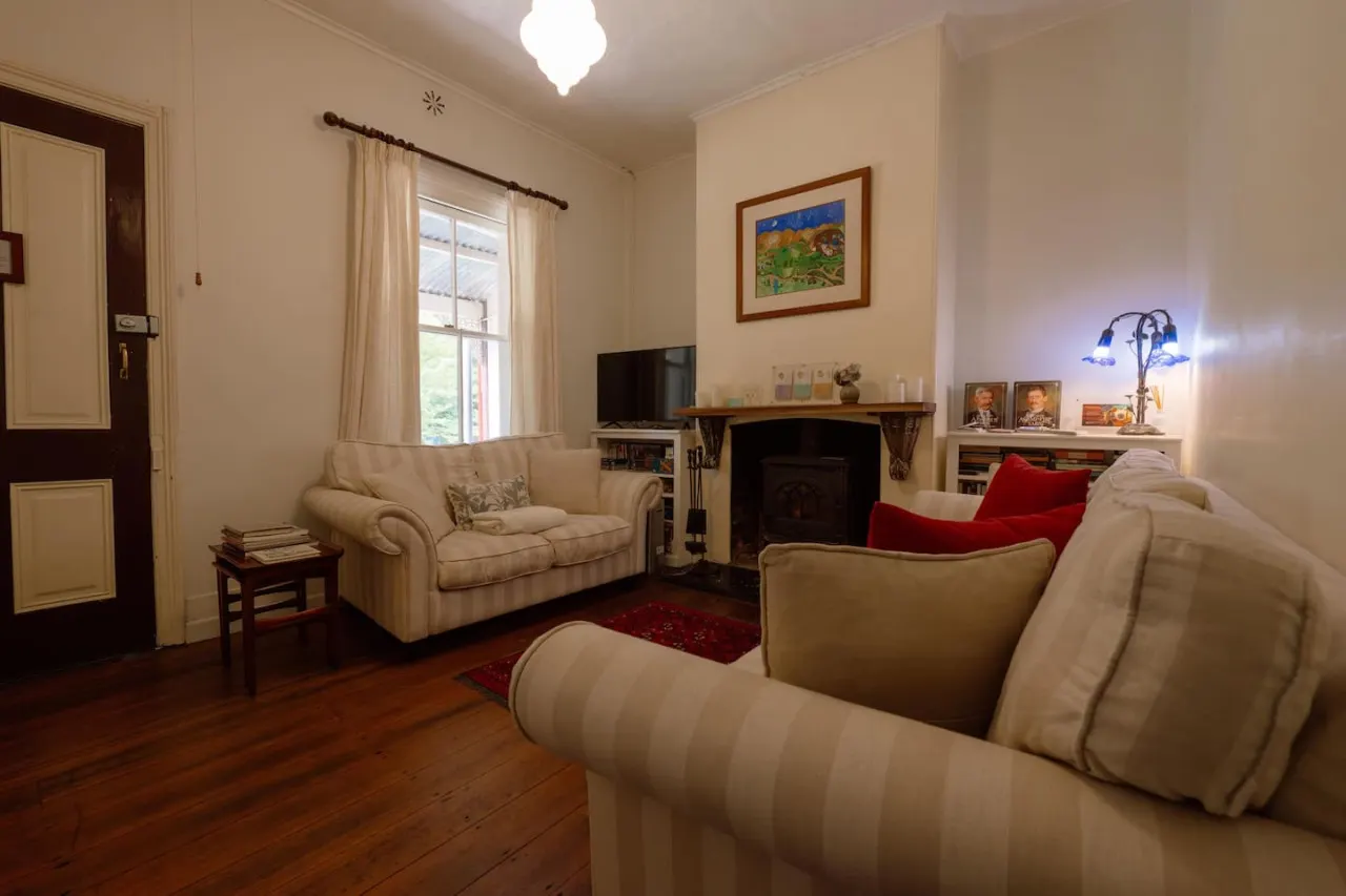 Larsen's Cottage #2: Historic 1880 Home 13