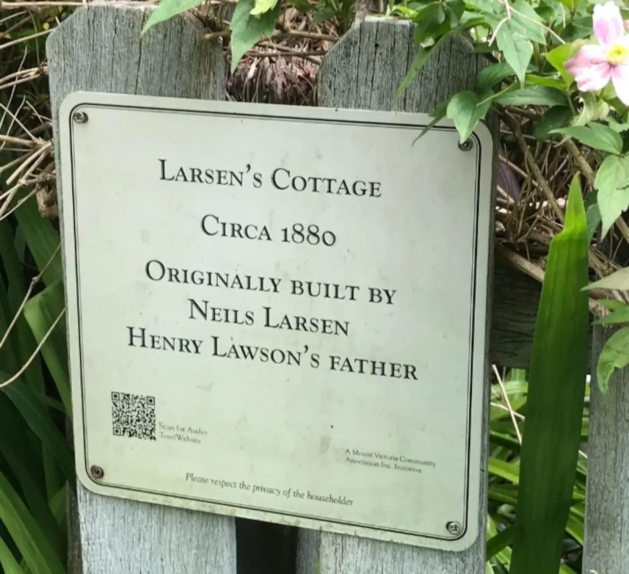 Larsen's Cottage #2: Historic 1880 Home 18