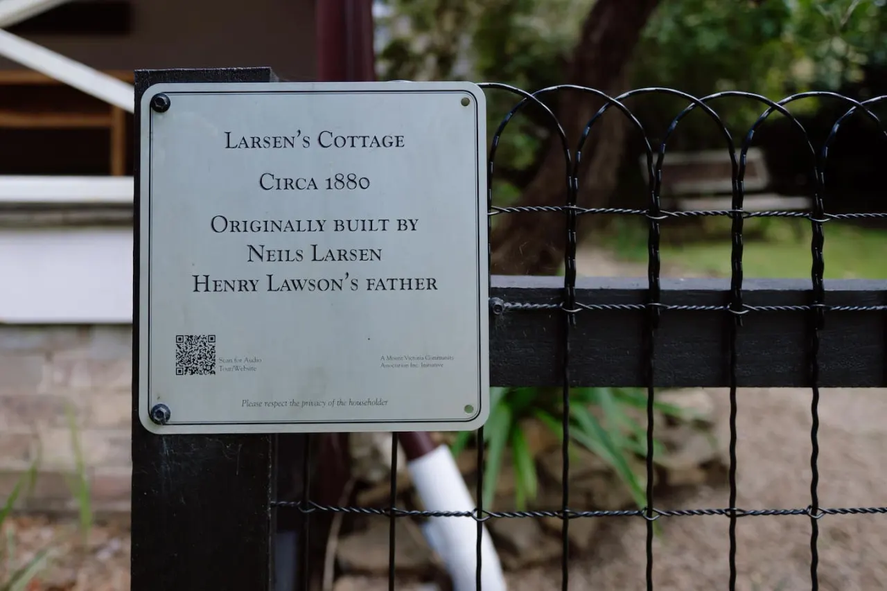 Larsen's Cottage #2: Historic 1880 Home 7