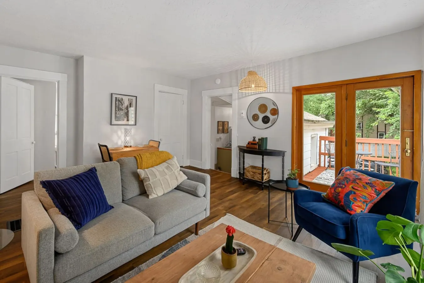 The Nest - Spacious 1BR Getaway in Pleasant Ridge 1
