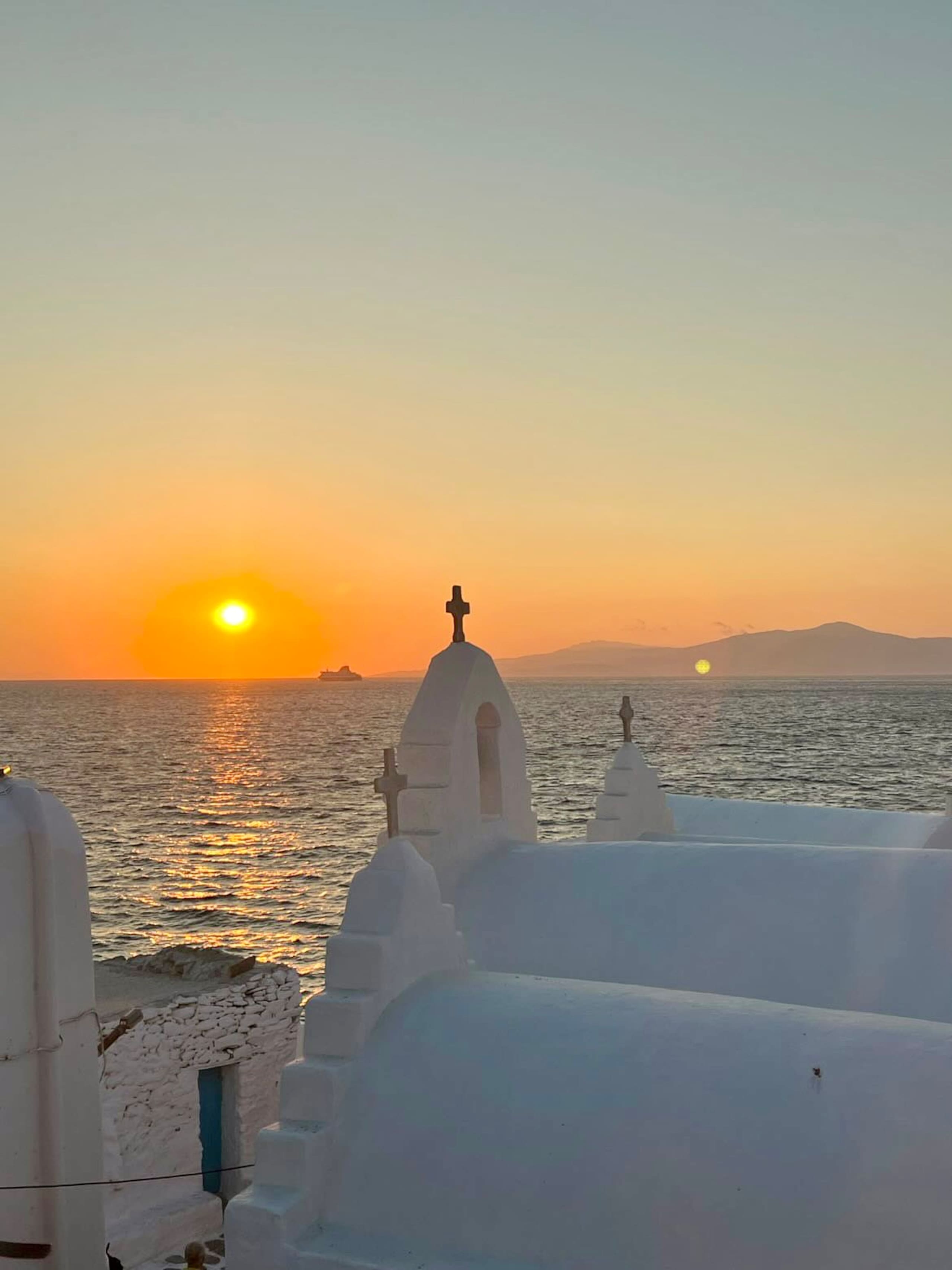 Myconian Little Venice Sunset Suite with Sea View