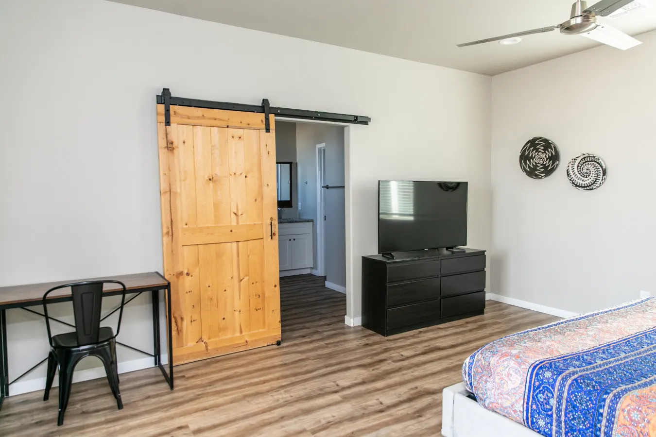 Hot Tub w/Lake View, Roof Top Deck, Game Room, W/D 15