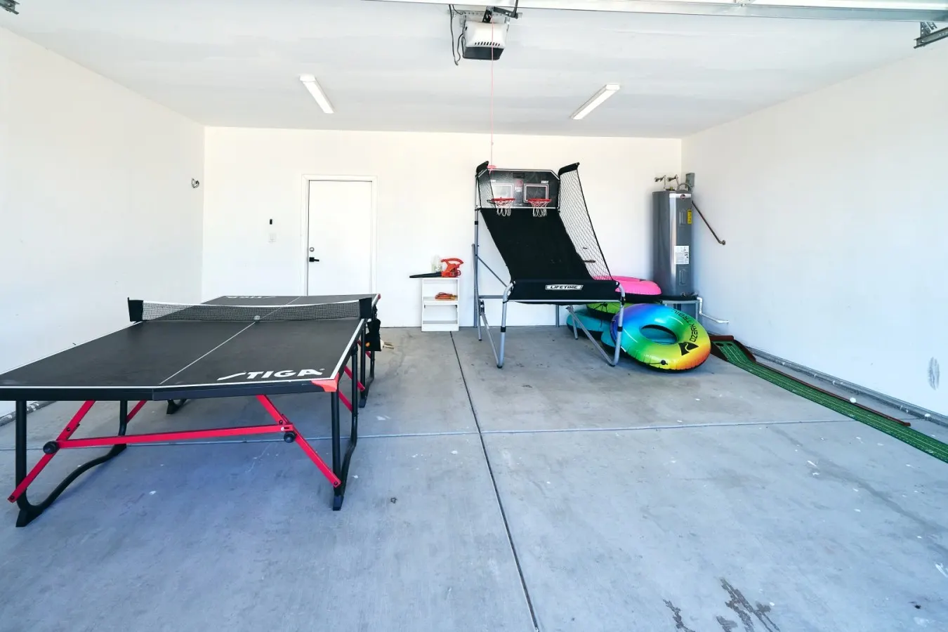Hot Tub w/Lake View, Roof Top Deck, Game Room, W/D 4