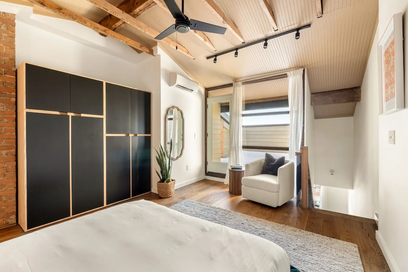 7BR Retreat, Walkers Paradise Near Washington Park 10