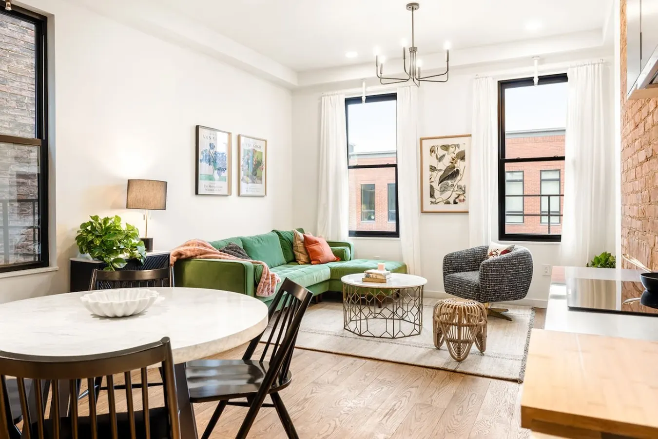 7BR Retreat, Walkers Paradise Near Washington Park 3