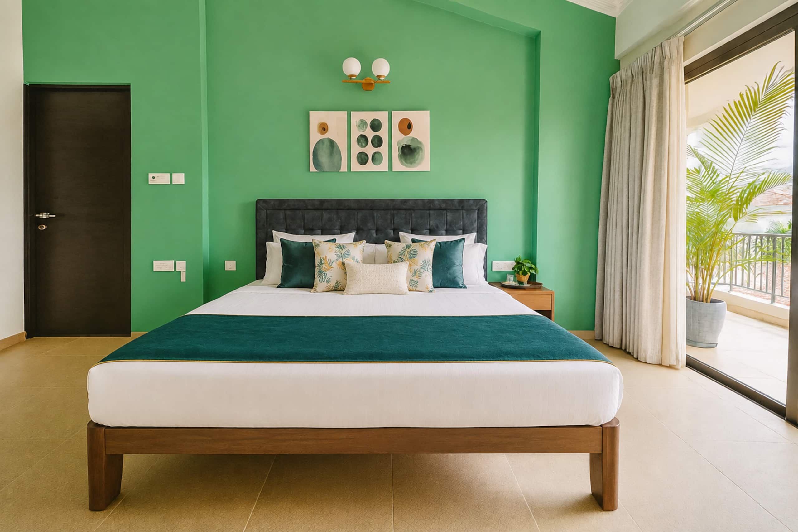 Faodail 4 | Top-floor 2BHK with Balcony in Baga 18