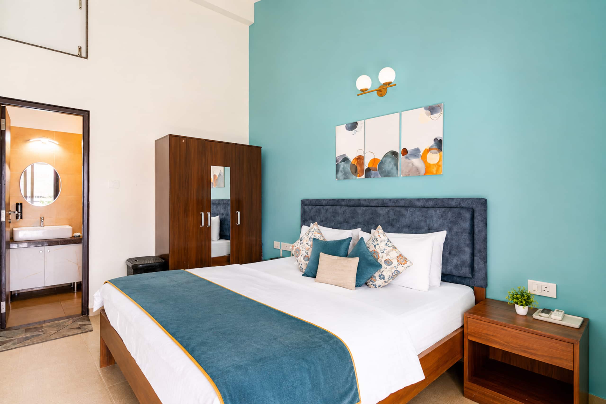 Faodail 4 | Top-floor 2BHK with Balcony in Baga 22