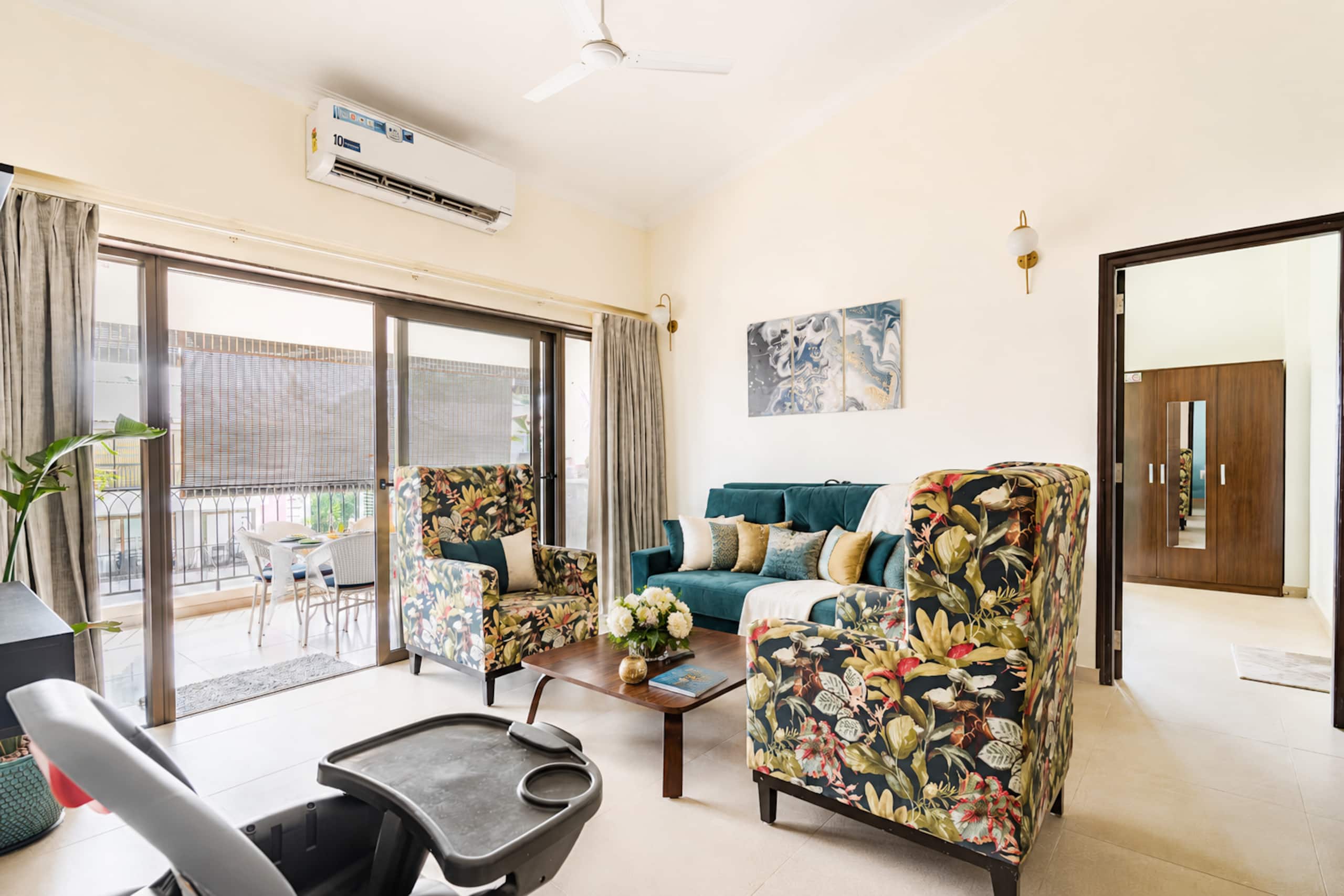 Faodail 4 | Top-floor 2BHK with Balcony in Baga 12