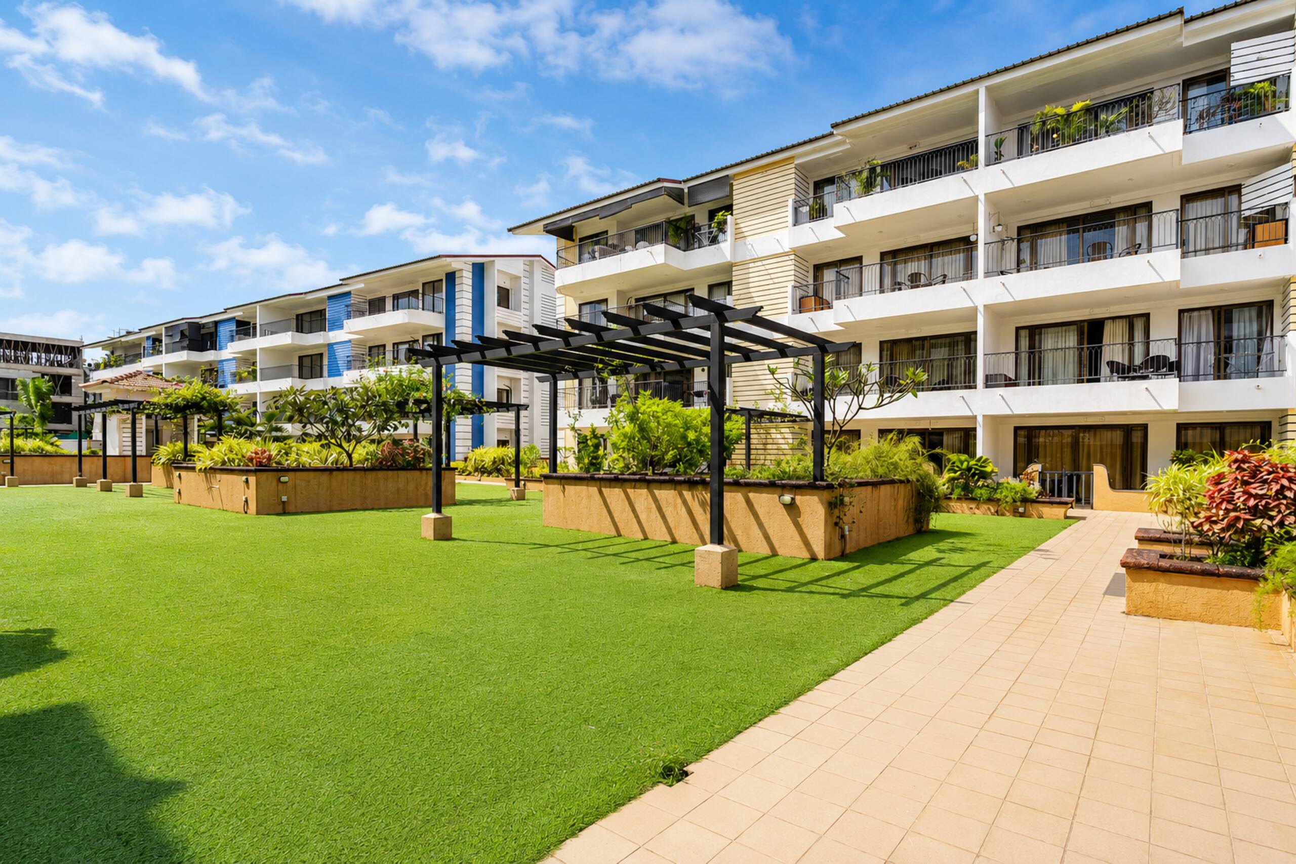 Faodail 4 | Top-floor 2BHK with Balcony in Baga 35