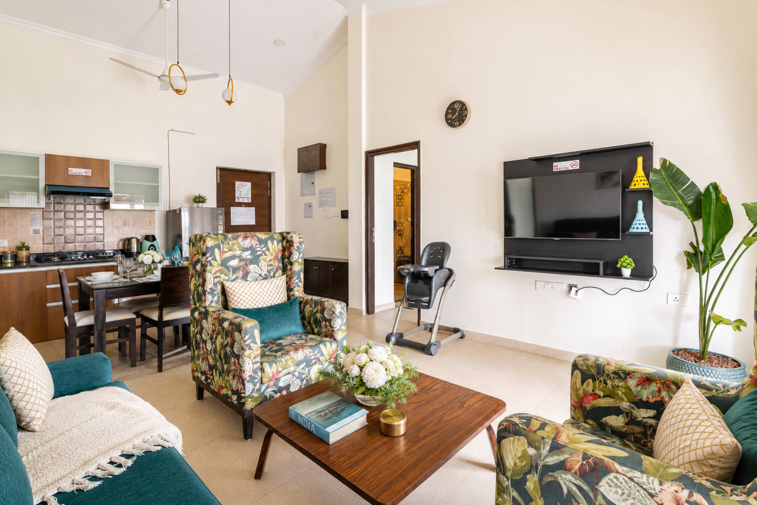 Faodail 4 | Top-floor 2BHK with Balcony in Baga 10